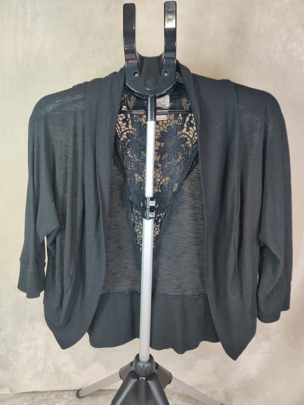Eyelash Couture Women's Shrug Size Large Black Lace Gothic Chic Vampire